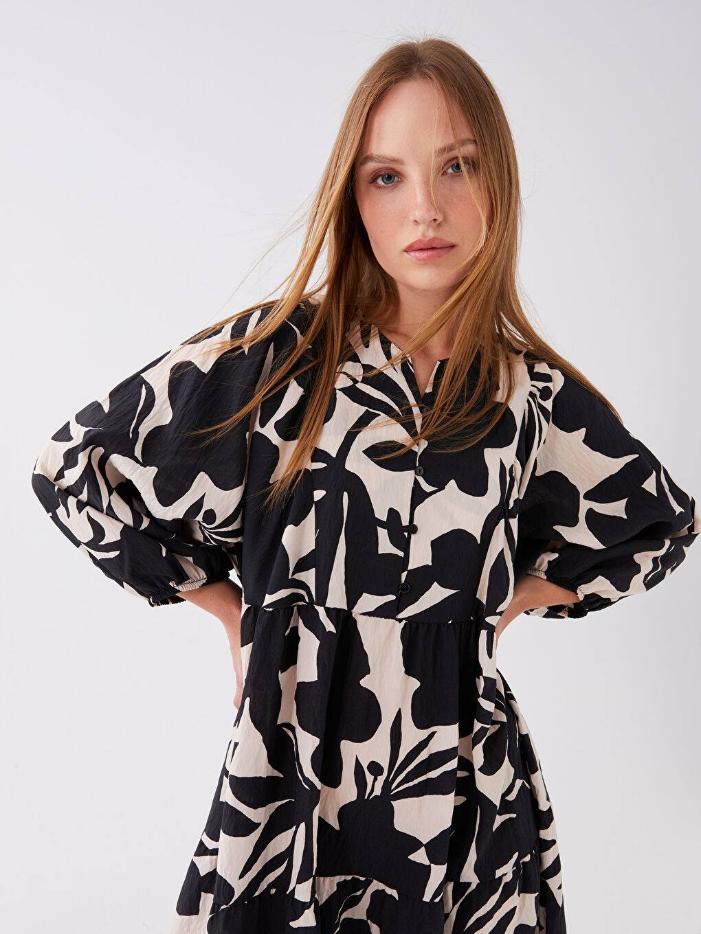 LCWAIKIKI Classic Henley Neckline Patterned Oversized Women's Dress -S3GQ86Z8-LRA