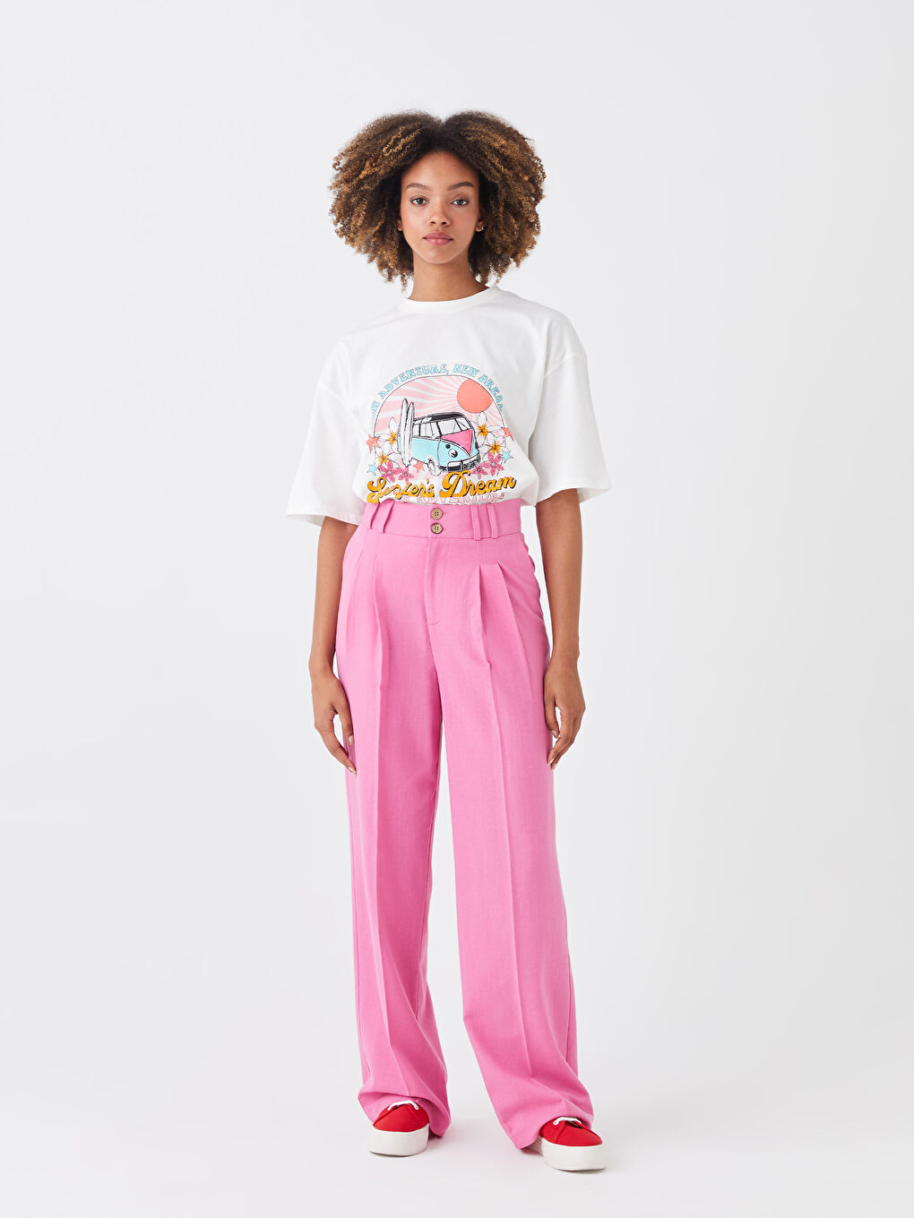 Ekru Bisiklet Yaka Baskılı Kısa Kollu Oversize Kadın Tişört