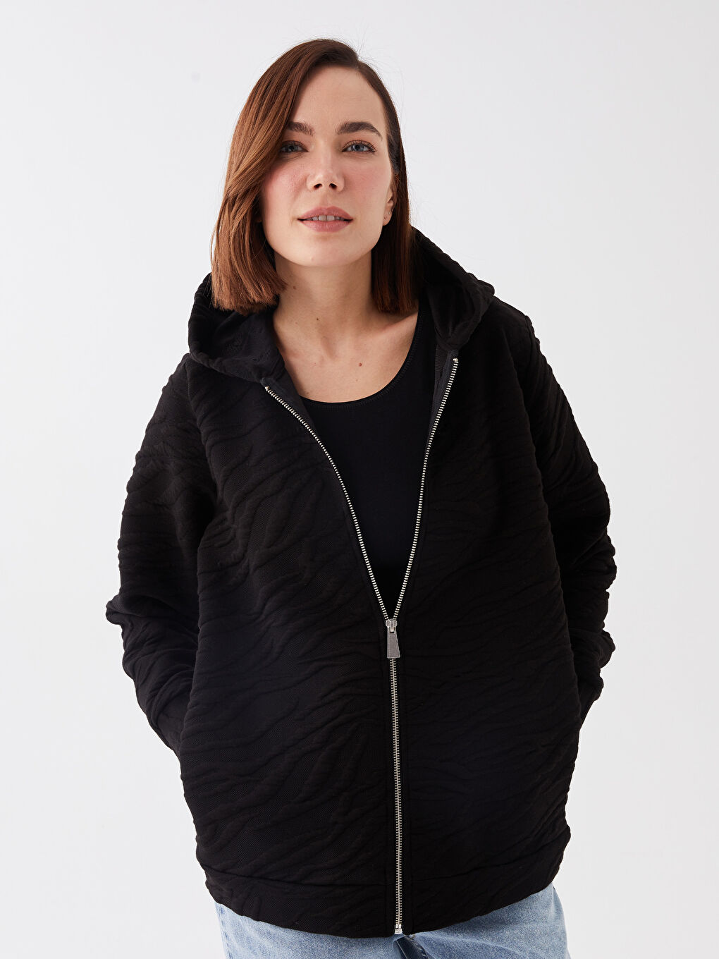 Siyah Kapüşonlu Kendinden Desenli Uzun Kollu Kadın Spor Hırka