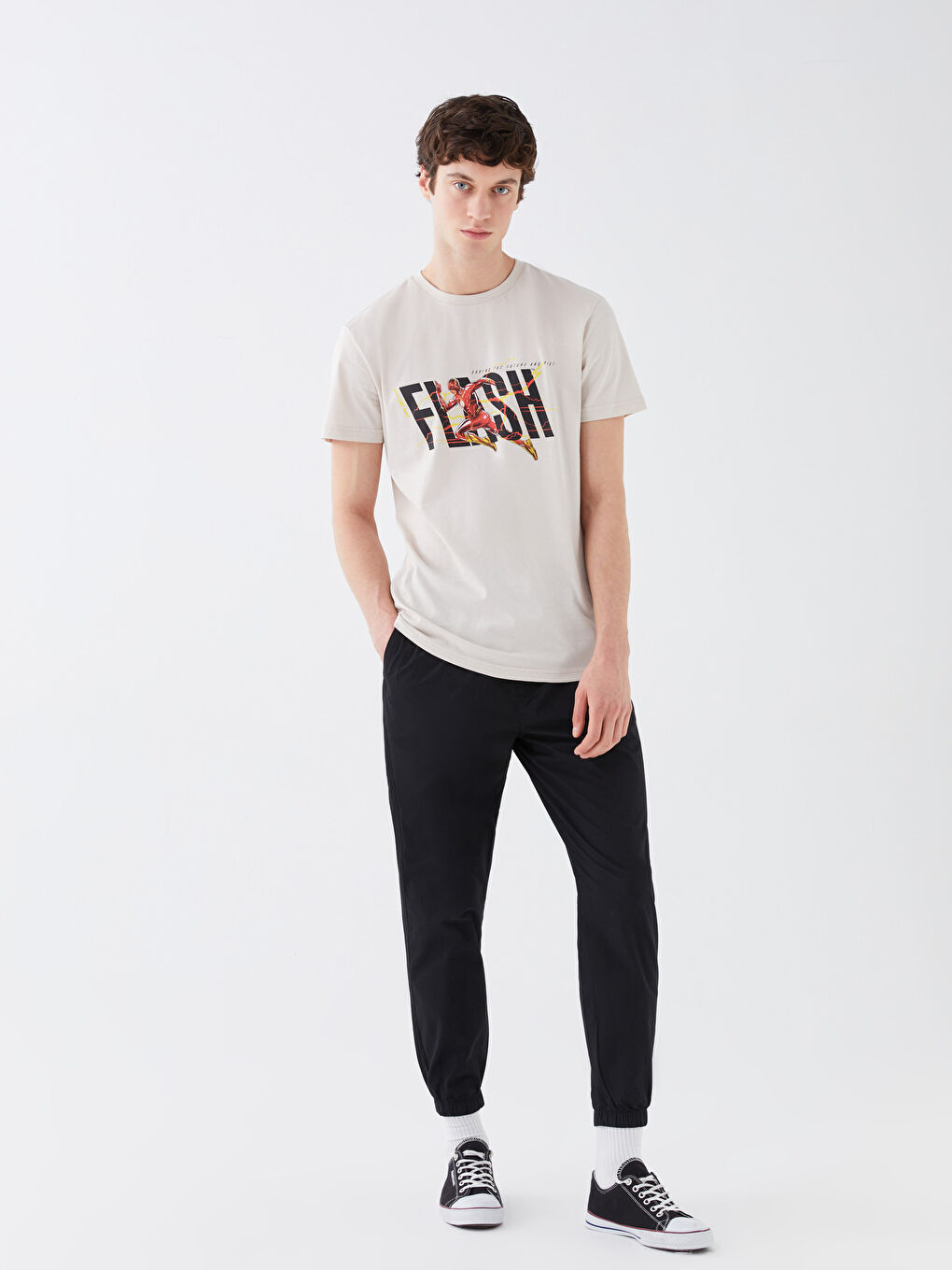 Bej Bisiklet Yaka Kısa Kollu The Flash Baskılı Penye Erkek Tişört-1