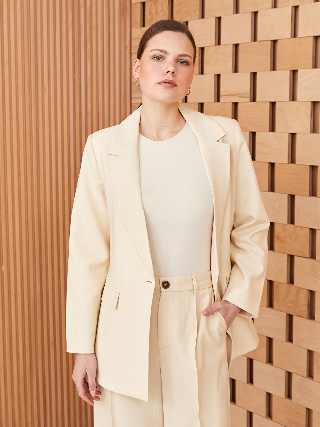 Bej Düz Uzun Kollu Kadın Blazer Ceket-1