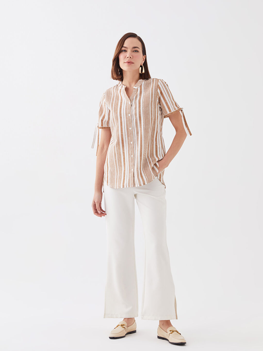 Bej Kaçık Yaka Çizgili Kısa Kollu Poplin Kadın Bluz-2