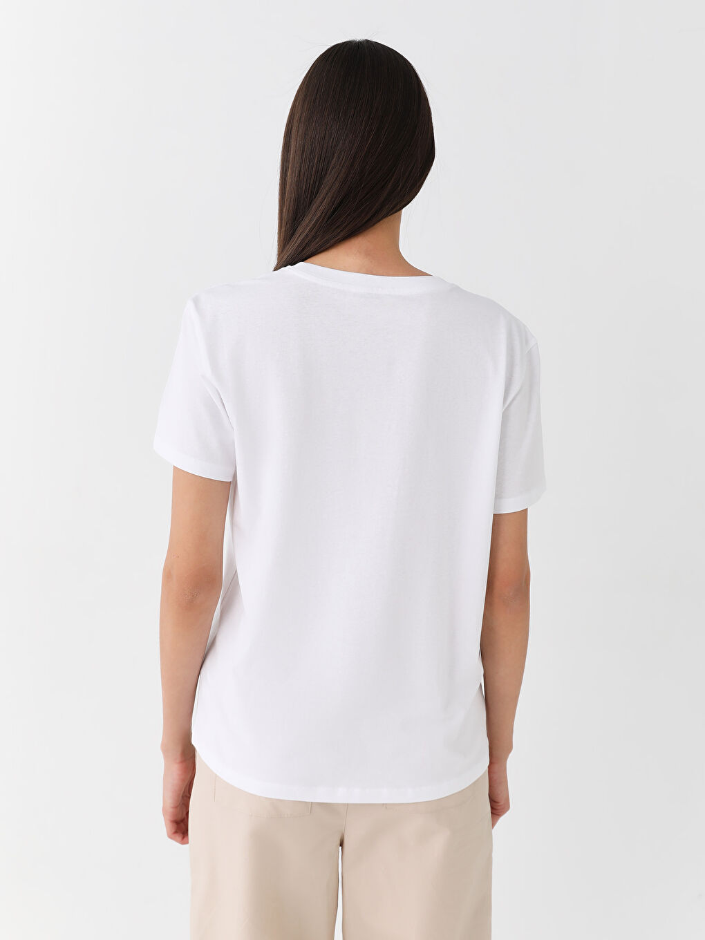 تيشيرت نسائي بأكمام قصيرة وياقة دائرية مطبوع-4