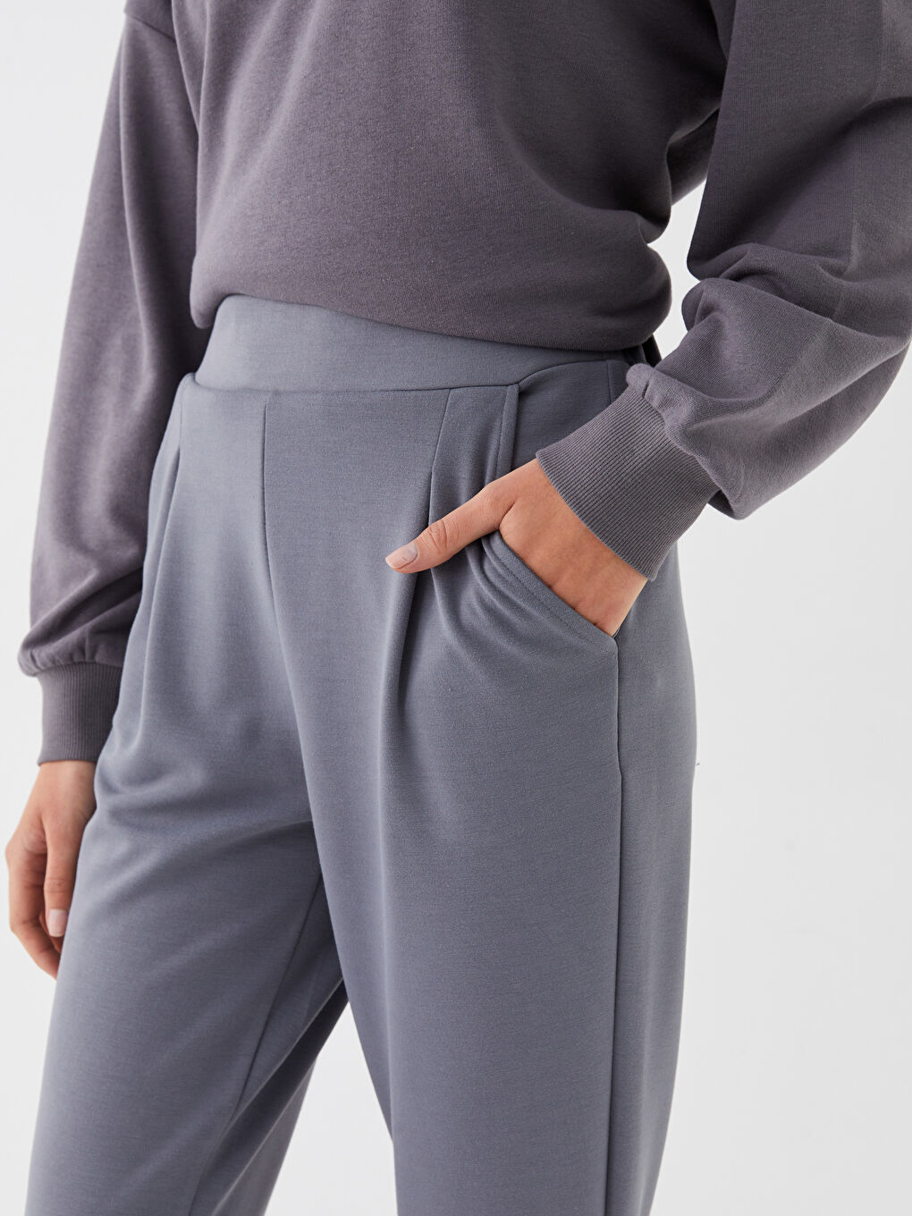 Elasticated Waist Relaxed Fit Women's Trousers-3