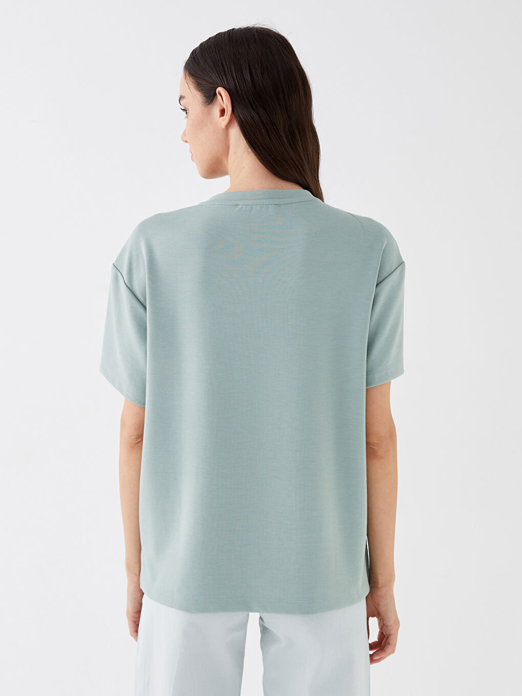 მრგვალი საყელო უბრალო მოკლე სახელო ქალებისთვის მაისური-4