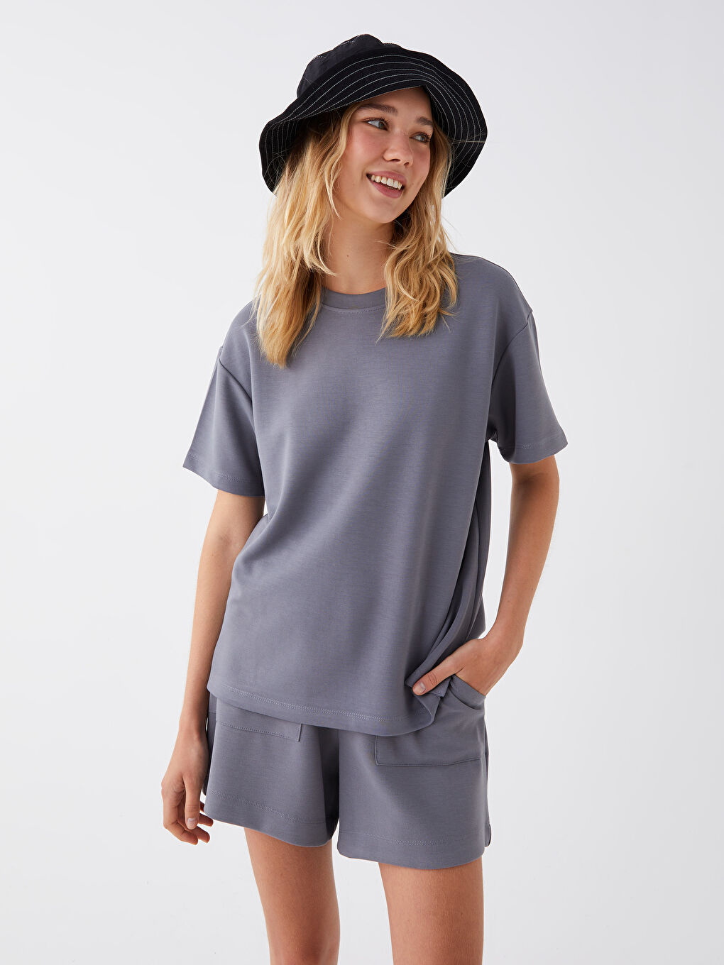Crew Neck Plain Short Sleeve Women's T-Shirt