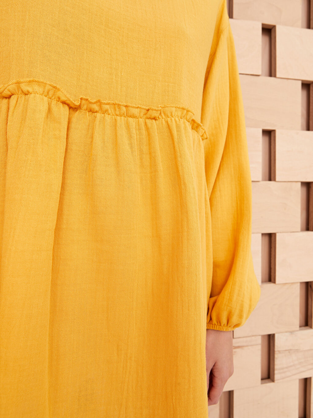 Sarı Bisiklet Yaka Düz Uzun Kollu Müslin Kadın Tunik-2