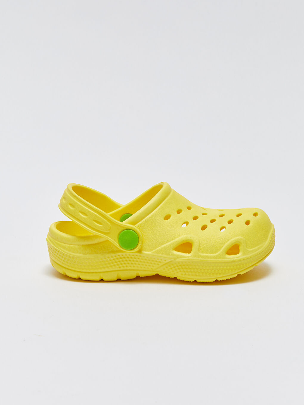 Sarı Tokalı Önü Kapalı Erkek Bebek Sandalet-1