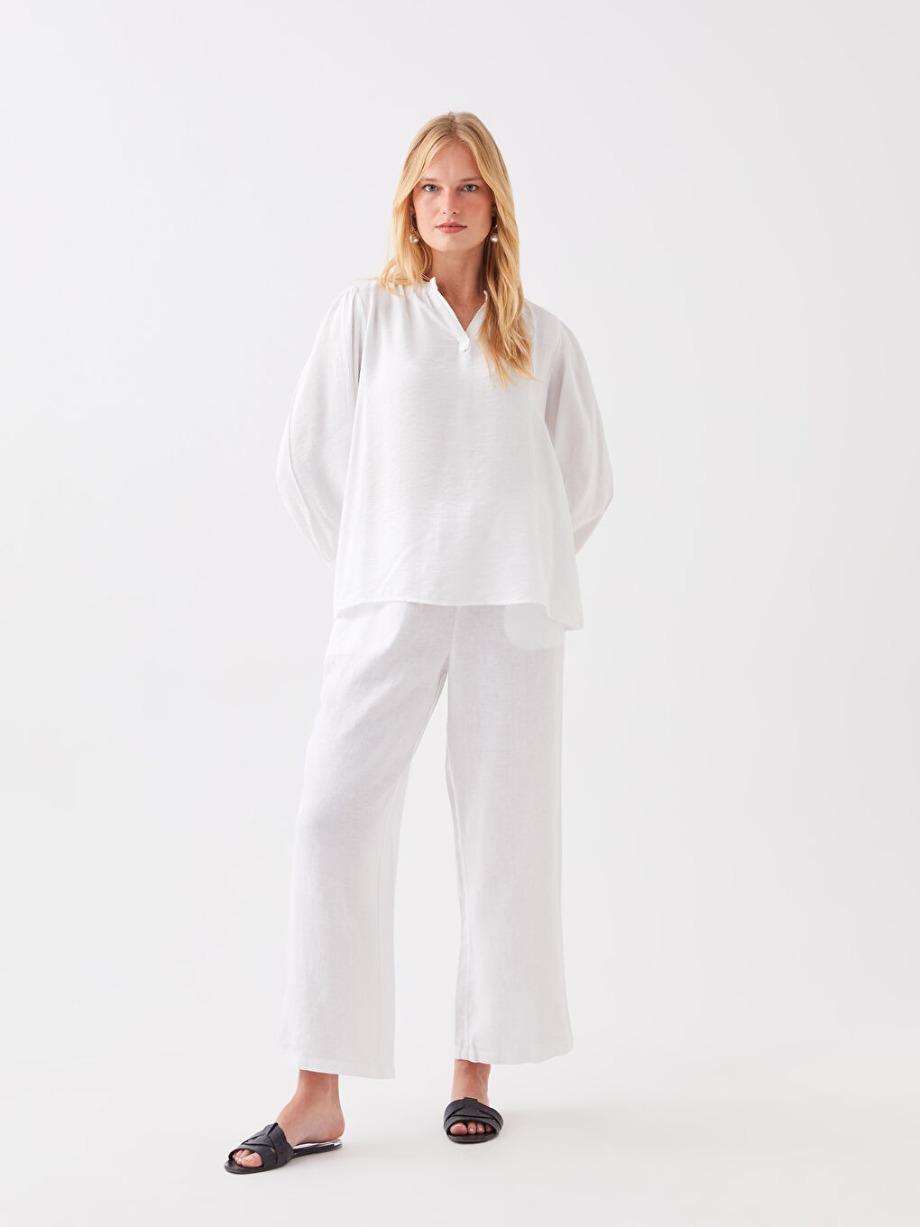 Ekru Kaçık Yaka Düz Oversize Kadın Bluz-2