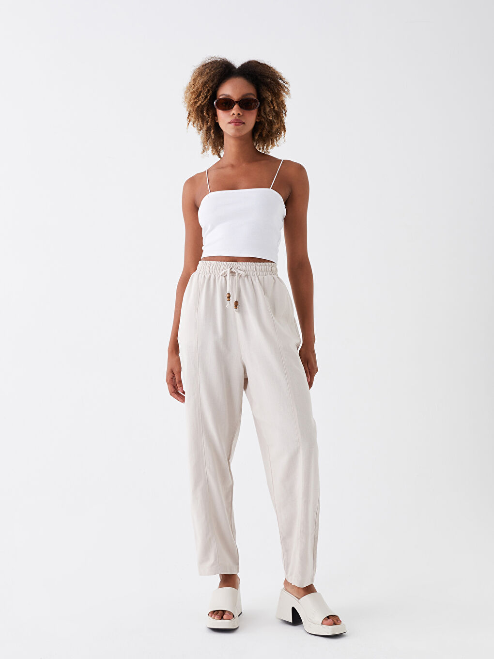 Ekru Rahat Kalıp Düz Keten Karışımlı Kadın Pantolon-1
