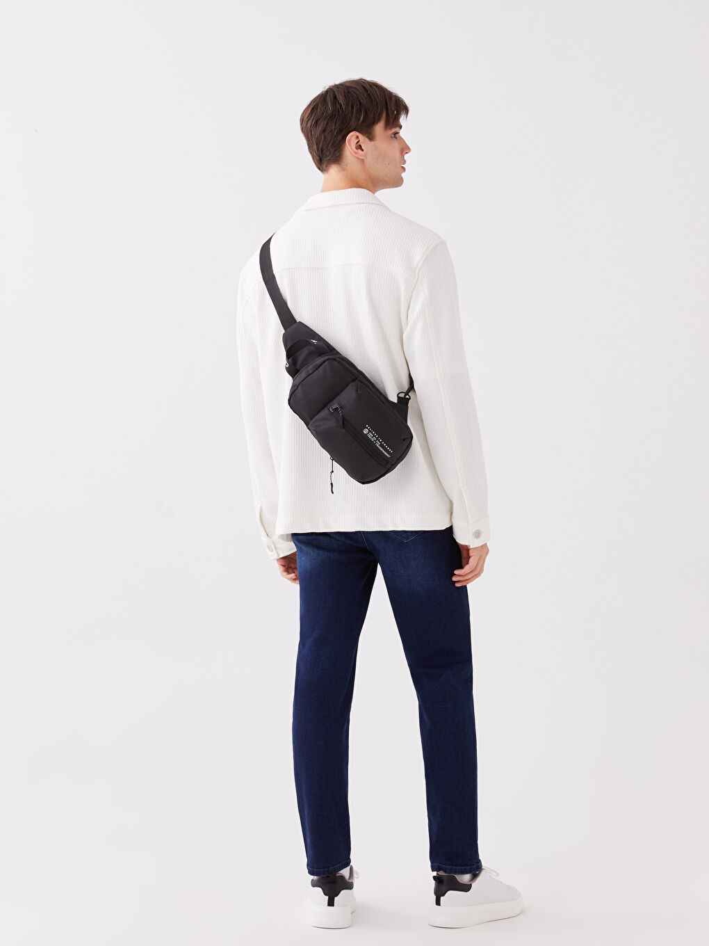 ерлерге арналған мәтінді принтті кеудеге тағылатын сөмке-1