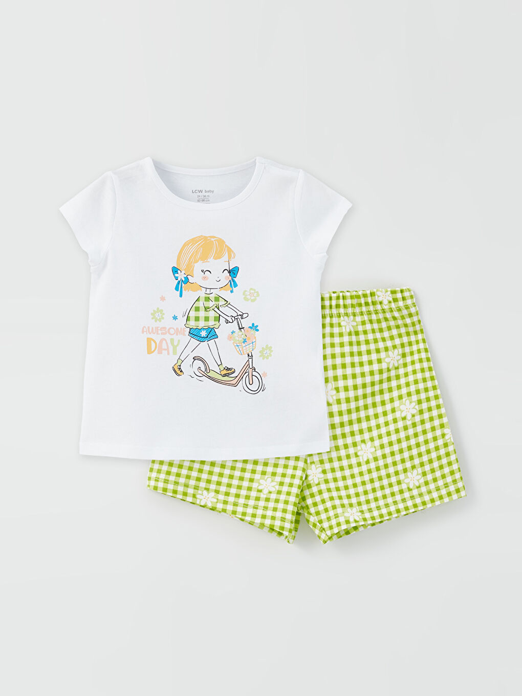Beyaz Bisiklet Yaka Baskılı Kız Bebek Tişört ve Şort 2'li Takım
