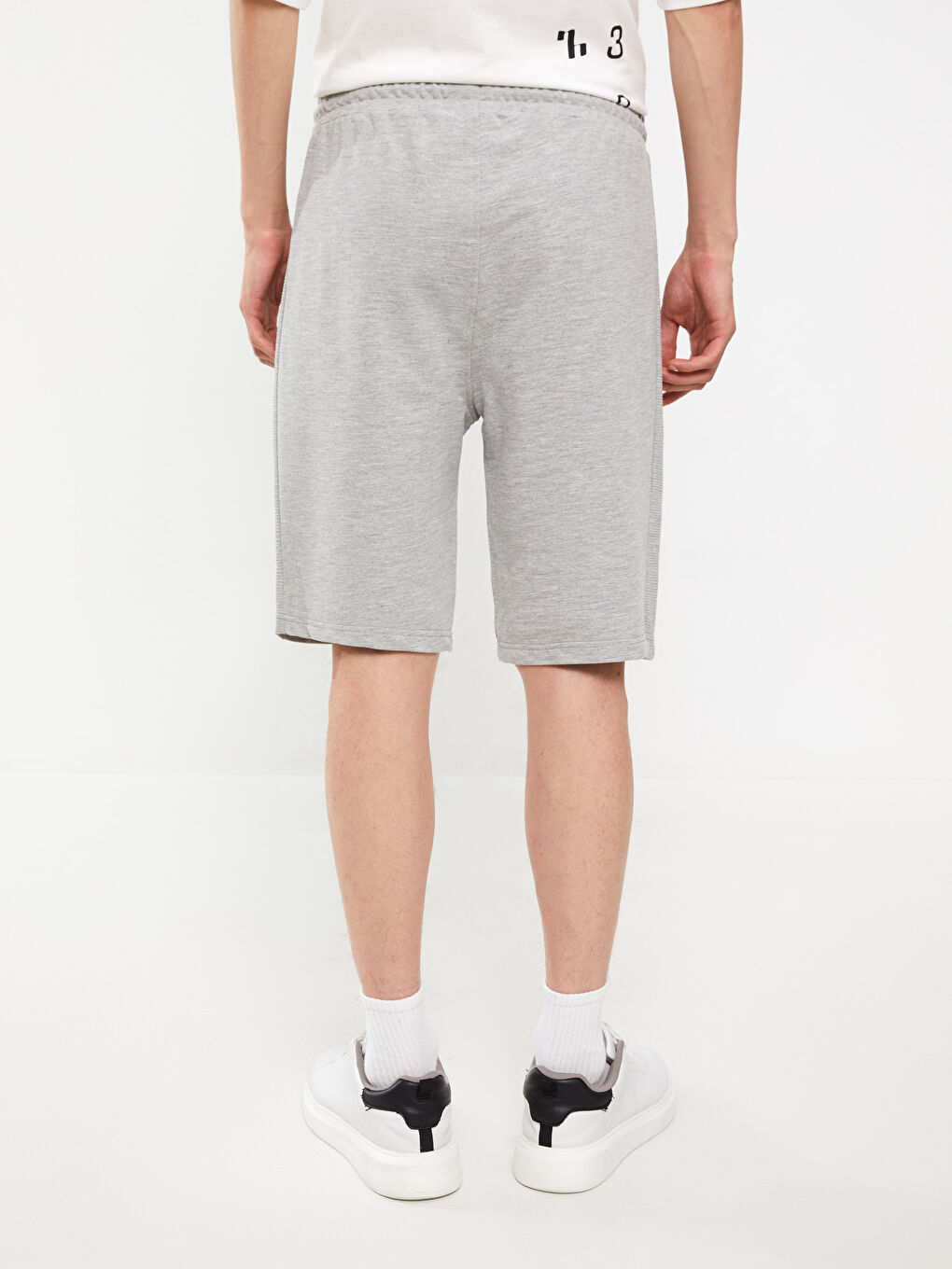 Gri Slim Fit Beli Bağlama Detaylı Erkek Şort-4