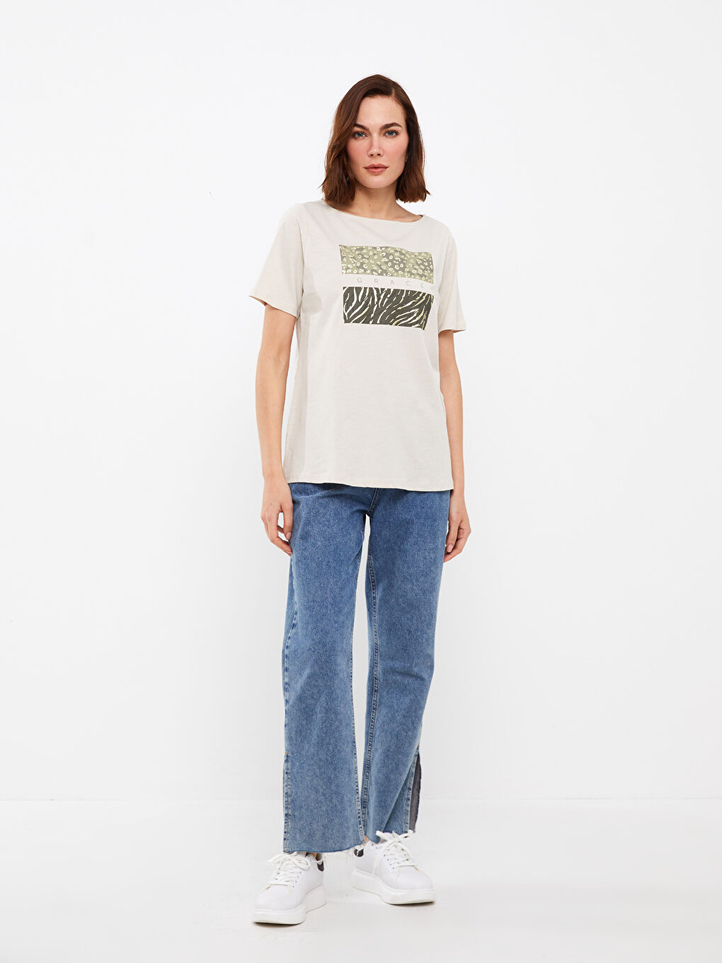 Bej Bisiklet Yaka Baskılı Kısa Kollu Kadın Tişört-2