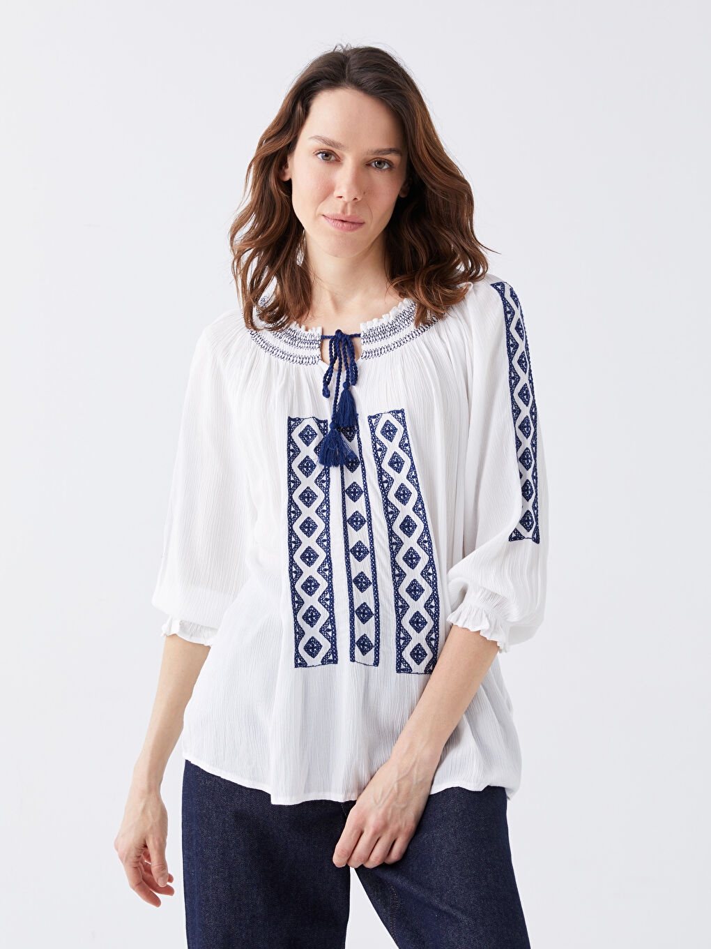 LCWAIKIKI Classic Schleifenkragen Bestickt Oversize Bluse für Damen -S3H149Z8-RVK