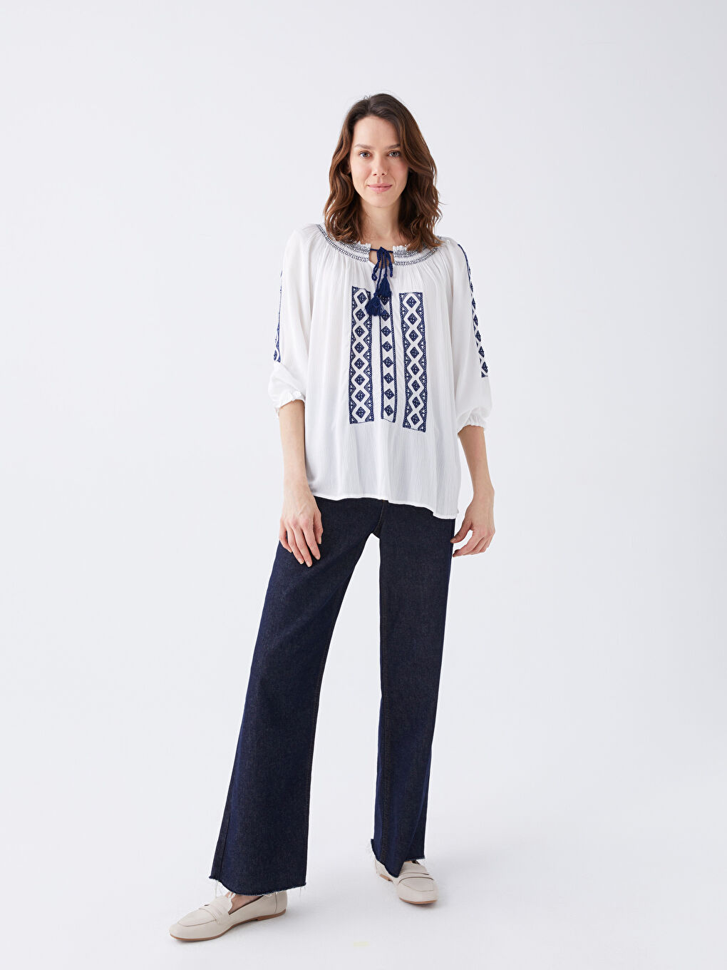 LCWAIKIKI Classic Schleifenkragen Bestickt Oversize Bluse für Damen -S3H149Z8-RVK