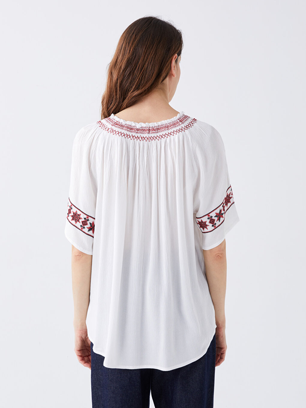 LCWAIKIKI Classic Button Down Collar Embroidered Short Sleeve Oversize Women's Blouse -S3H150Z8-RVK