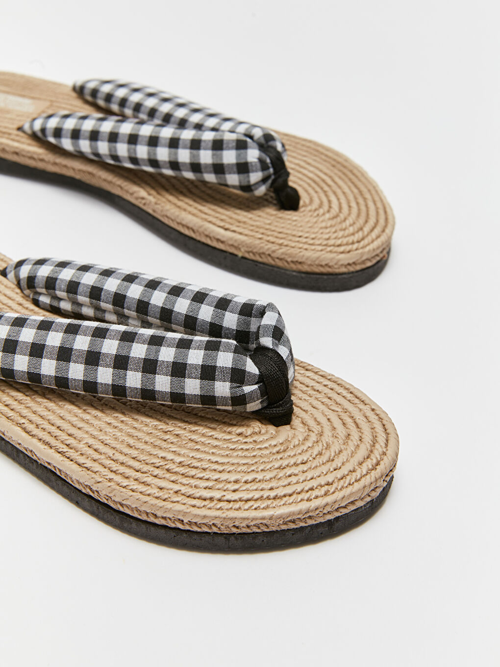 Straw Detailed Flip-Flops Women's Beach Slippers-4