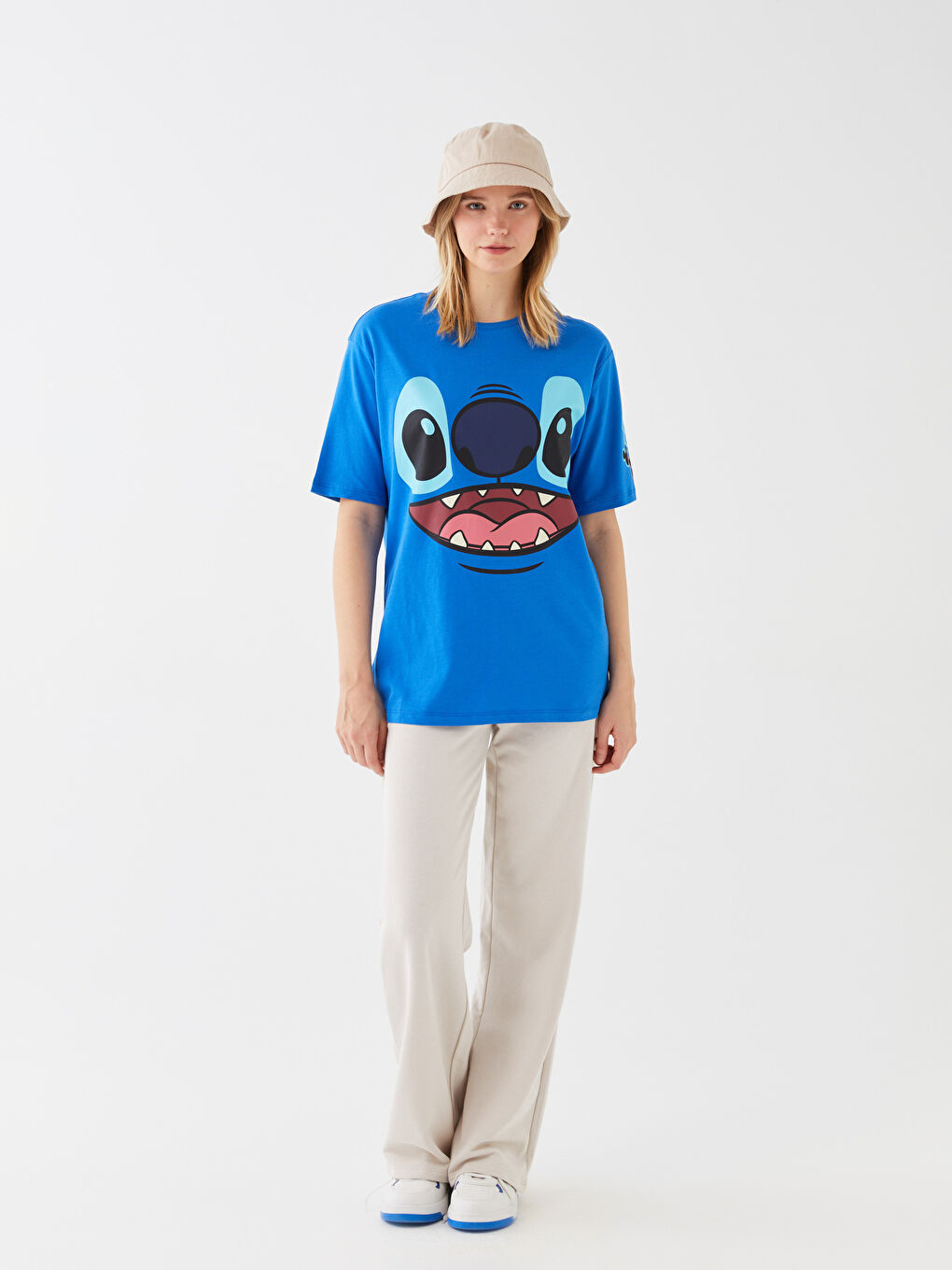 LCW Vision Crew Neck Lilo & Stitch Printed Short Sleeve