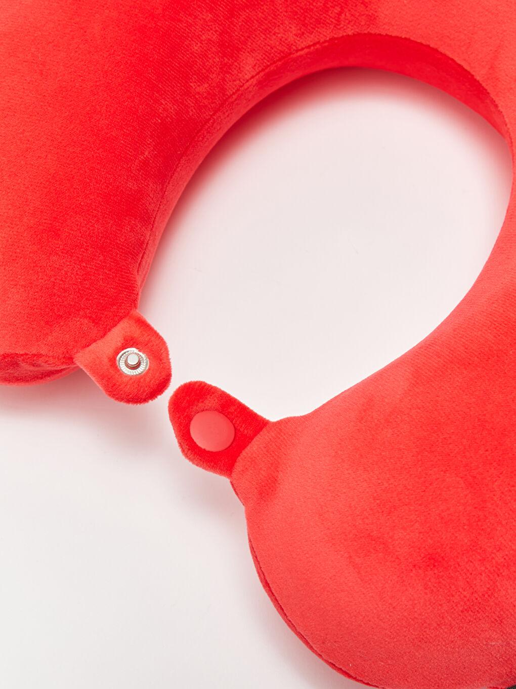 Kırmızı Boyun Yastığı-2