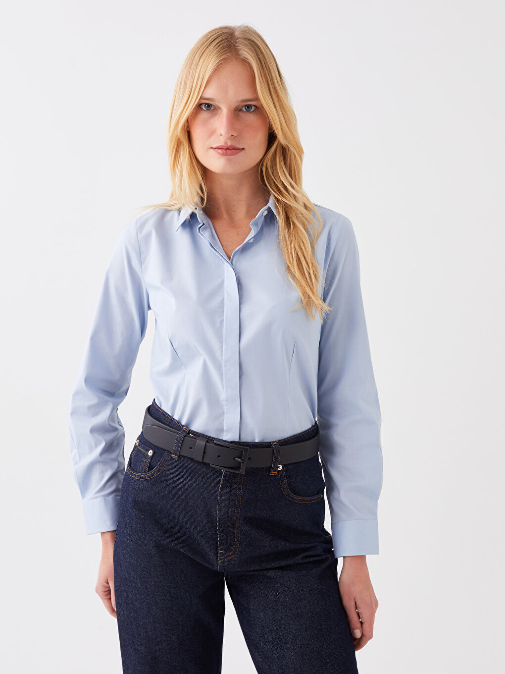 LCWAIKIKI Classic Poplin Women's Shirt -S3H345Z8-G9Q