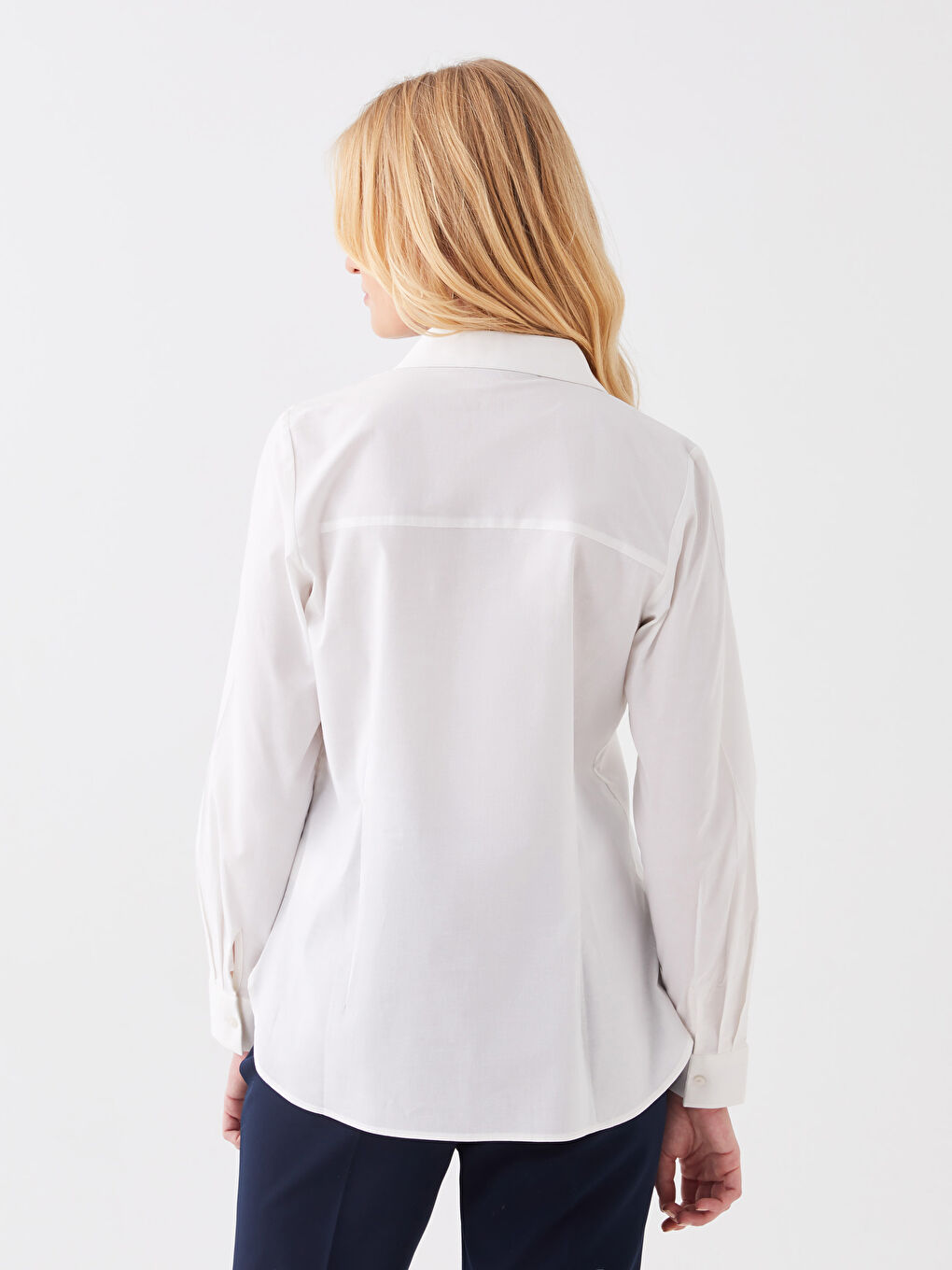 LCWAIKIKI Classic Poplin Women's Shirt -S3H345Z8-Q6K