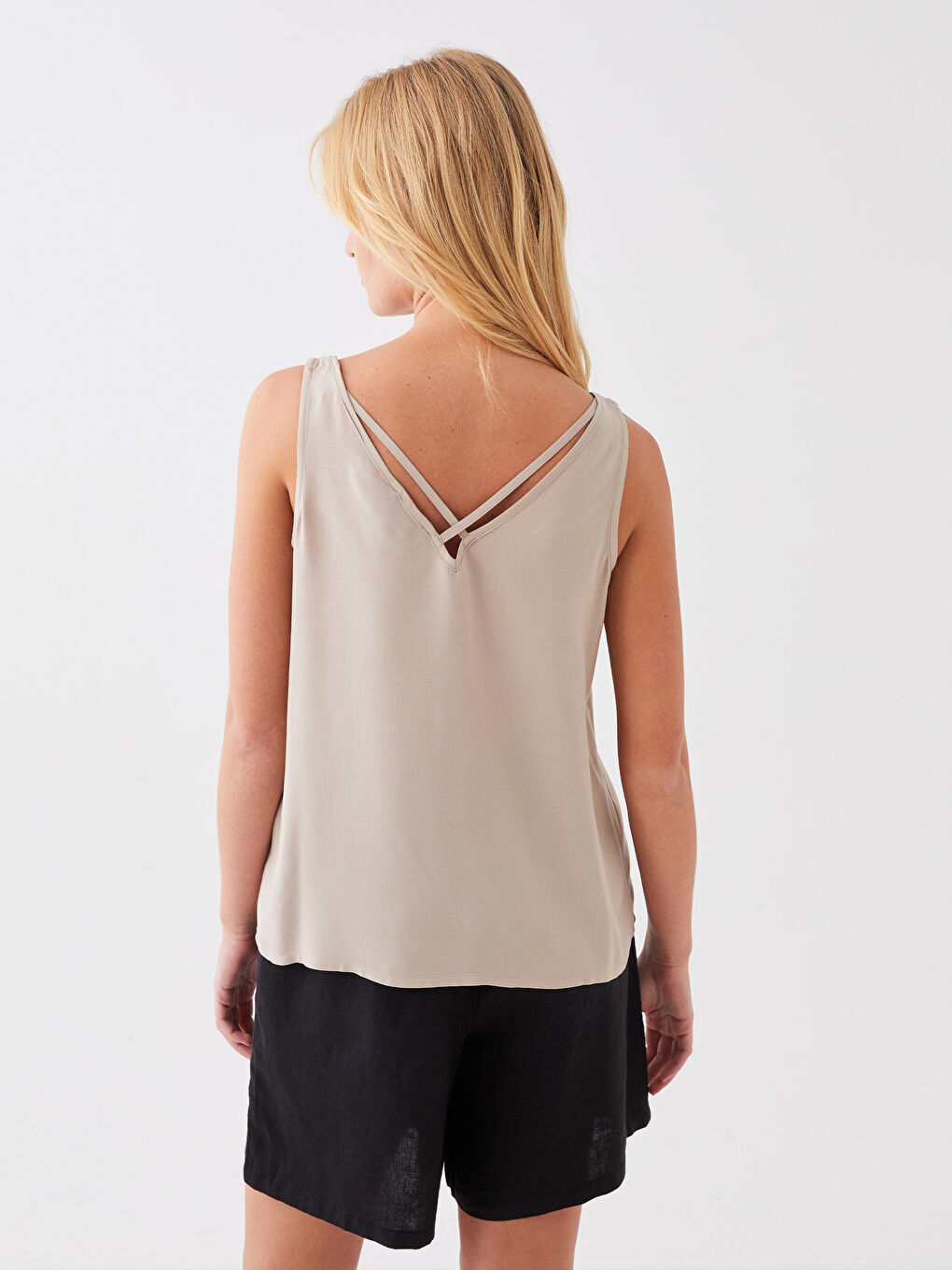 بلوزة سادة بياقة على شكل حرف V للسيدات-4