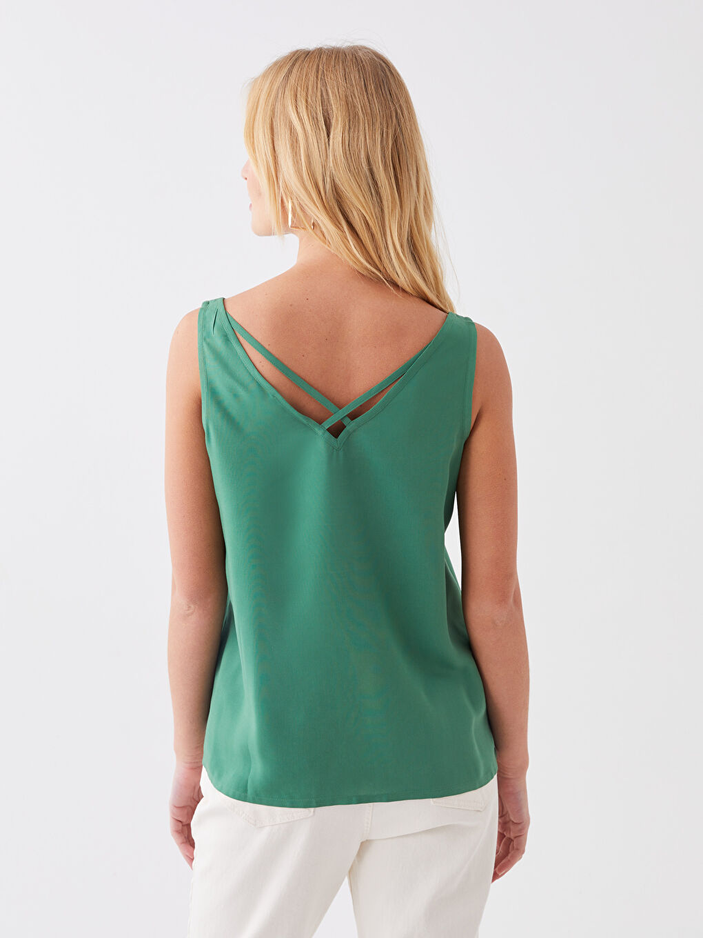 بلوزة سادة بياقة على شكل حرف V للسيدات-4