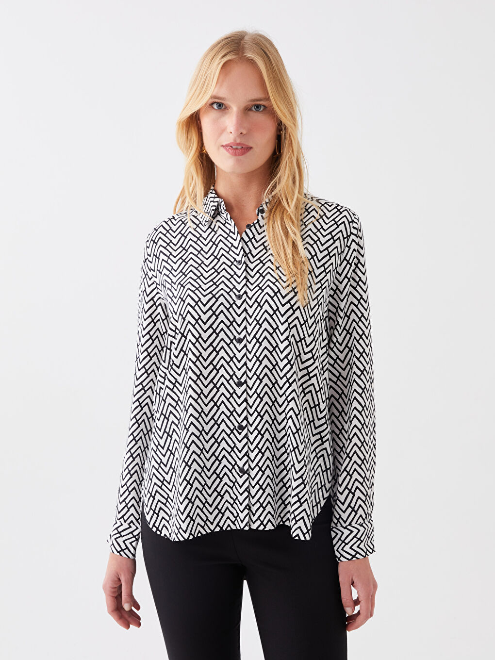 قميص نسائي كم طويل منقوش-1