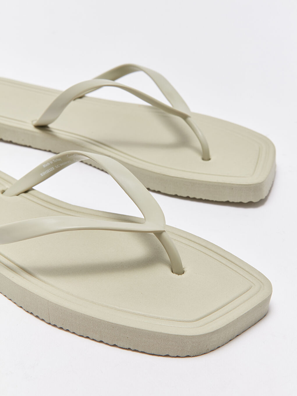 LCW STEPS Women's Toe Post Beach Slippers -S3H383Z8-RDZ