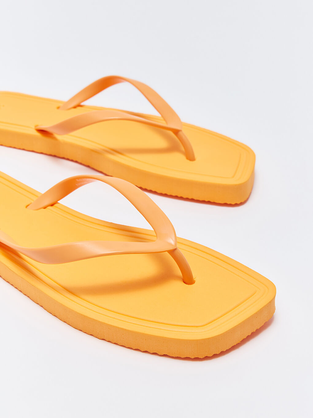 LCW STEPS نەعلەکانی ژنانەی نێوان پەنجە بۆ کەنار دەریا -S3H383Z8-V5J