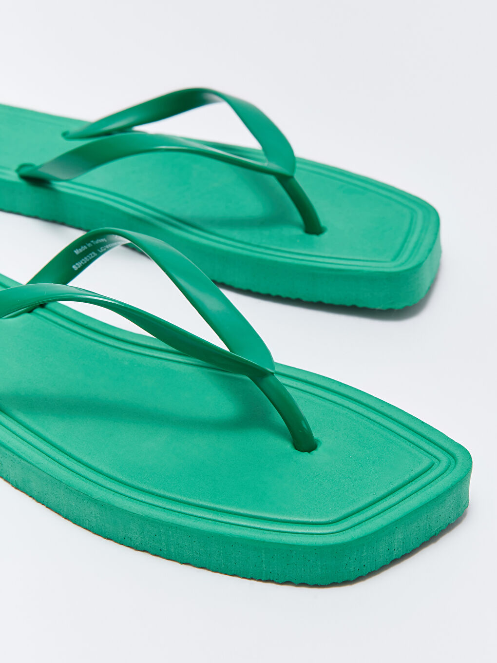 Yeşil Kadın Parmak Arası Plaj Terliği-3