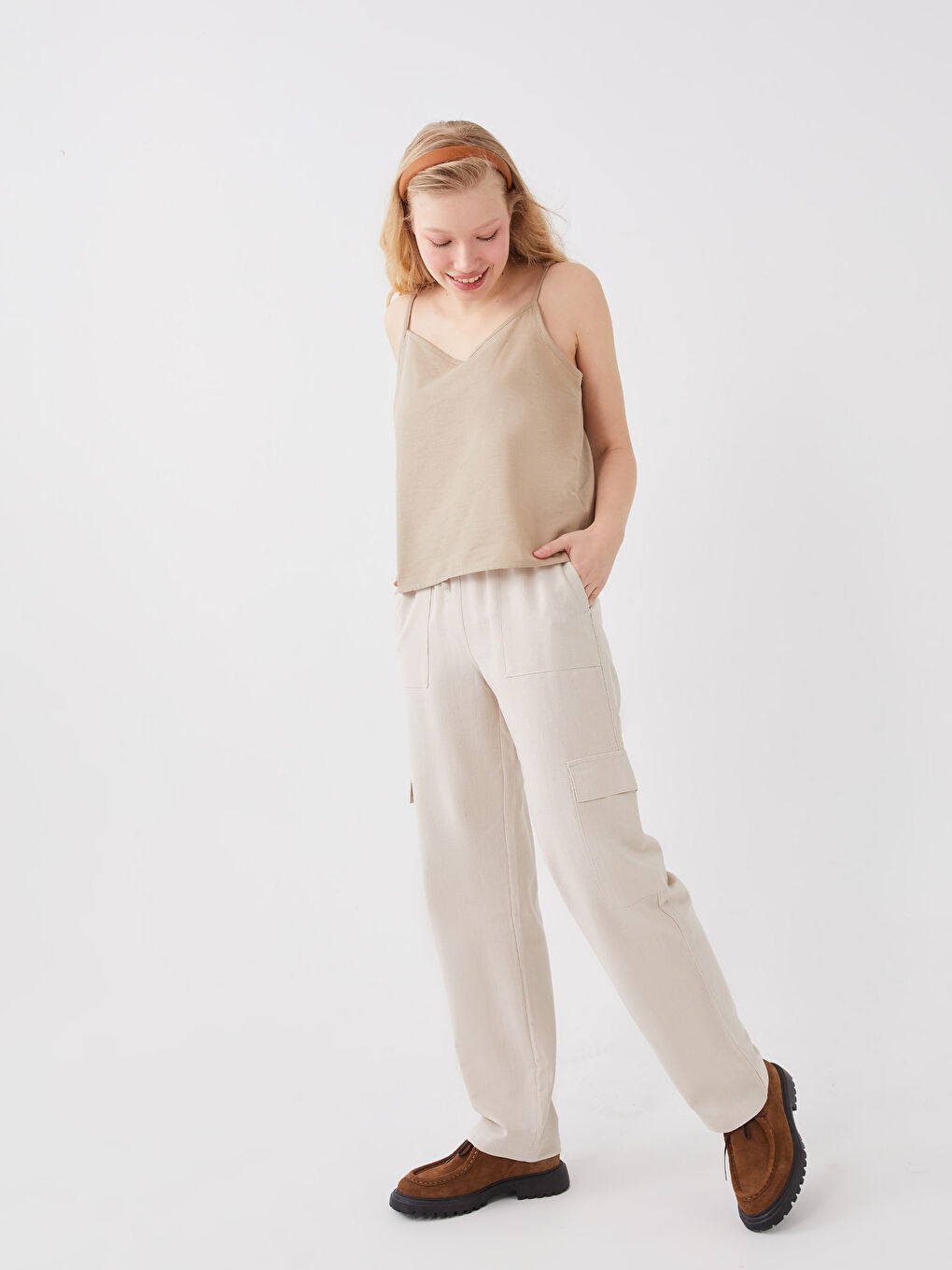 Bej Beli Lastikli Düz Keten Karışımlı Kadın Pantolon-1