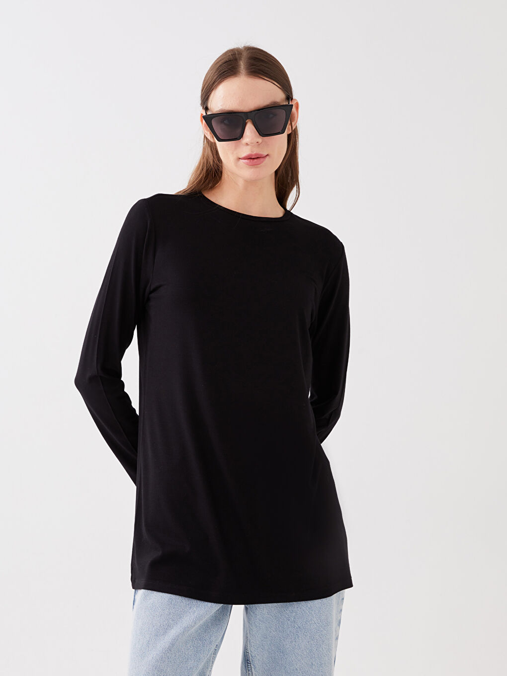 Siyah Bisiklet Yaka Düz Uzun Kollu Kadın Tişört