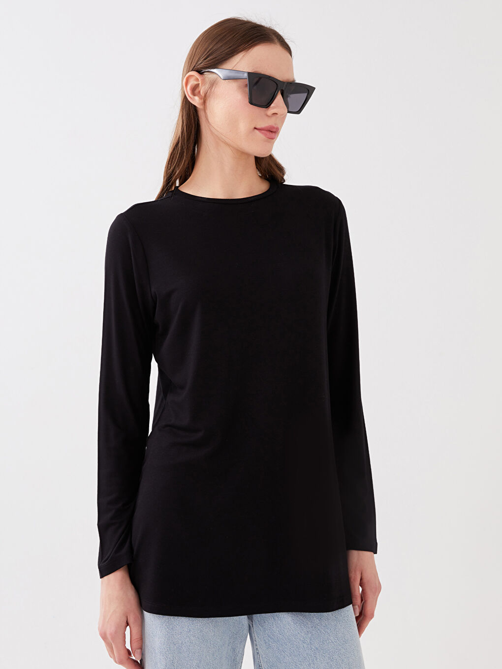 Siyah Bisiklet Yaka Düz Uzun Kollu Kadın Tişört-1