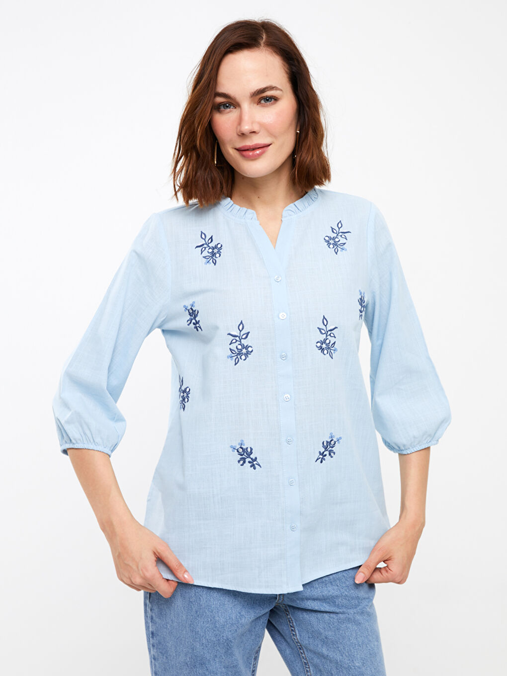 Mavi Kaçık Yaka Nakışlı Poplin Kadın Bluz