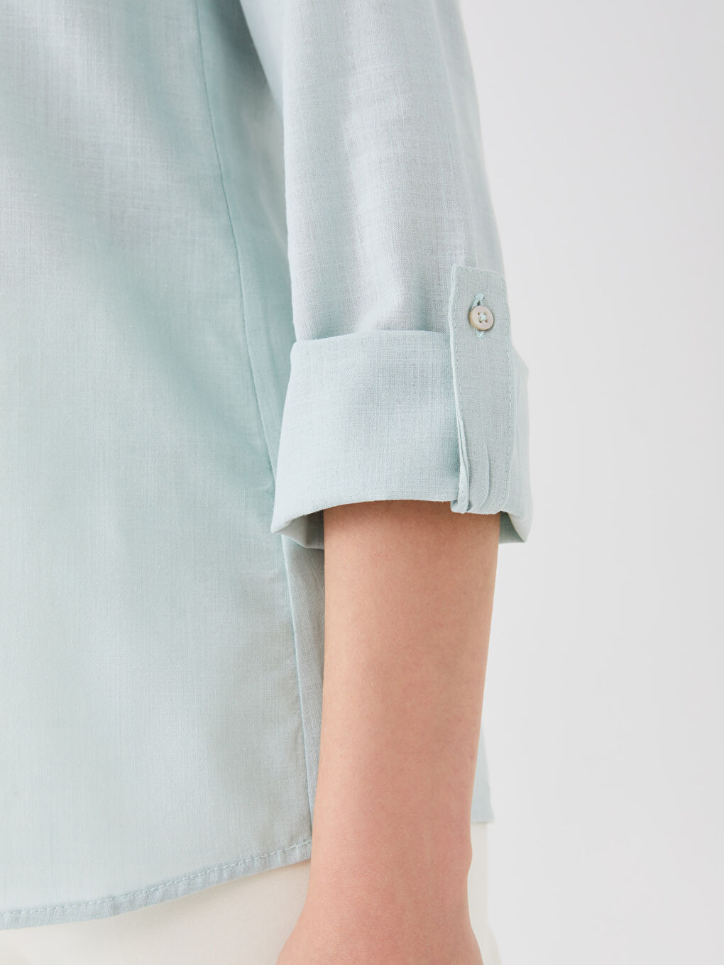 Turkuaz Kaçık Yaka Dantel Detaylı Uzun Kollu Poplin Kadın Bluz-3