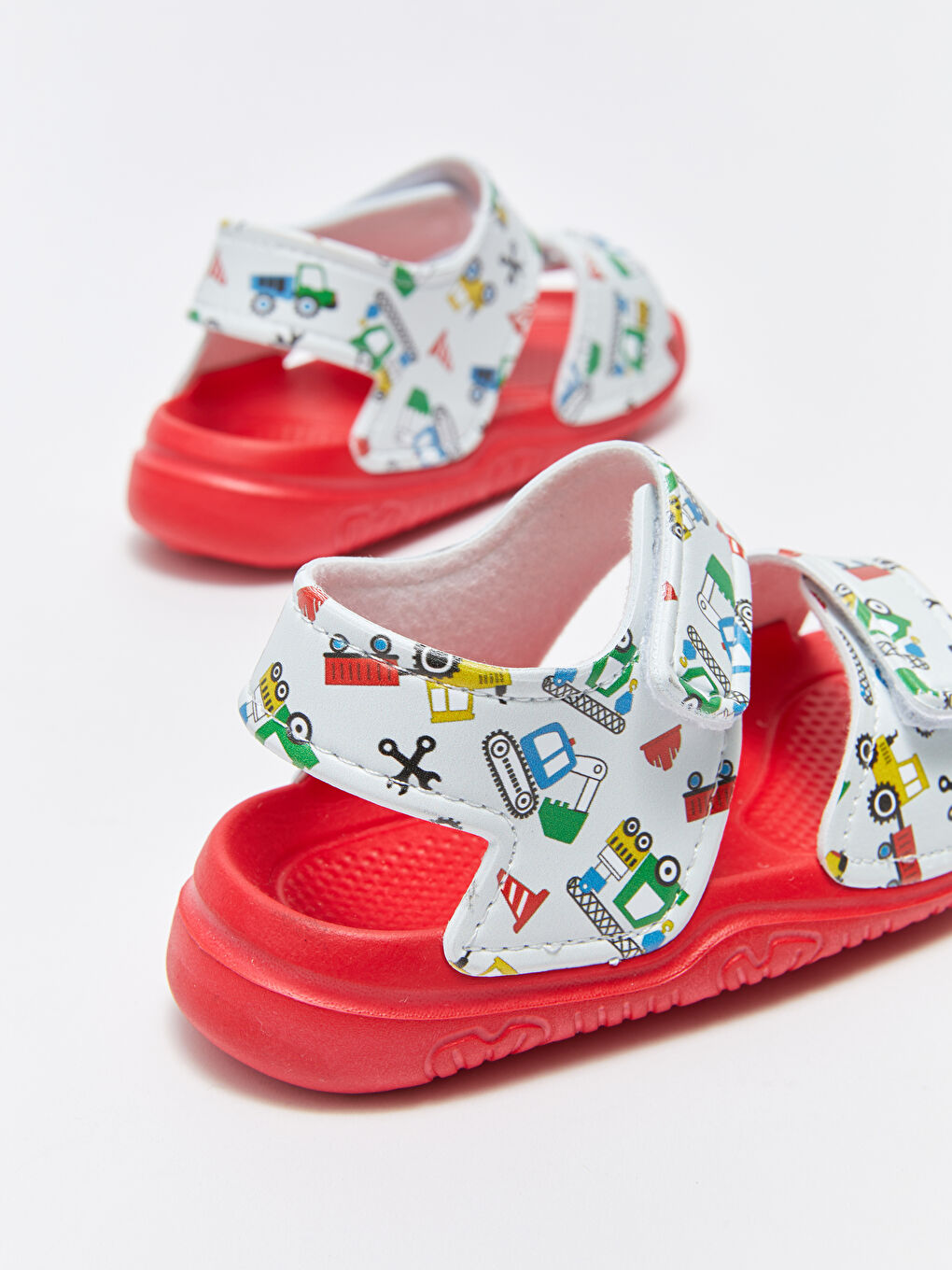 Kırmızı Baskılı Cırt Cırtlı Erkek Bebek Sandalet-4