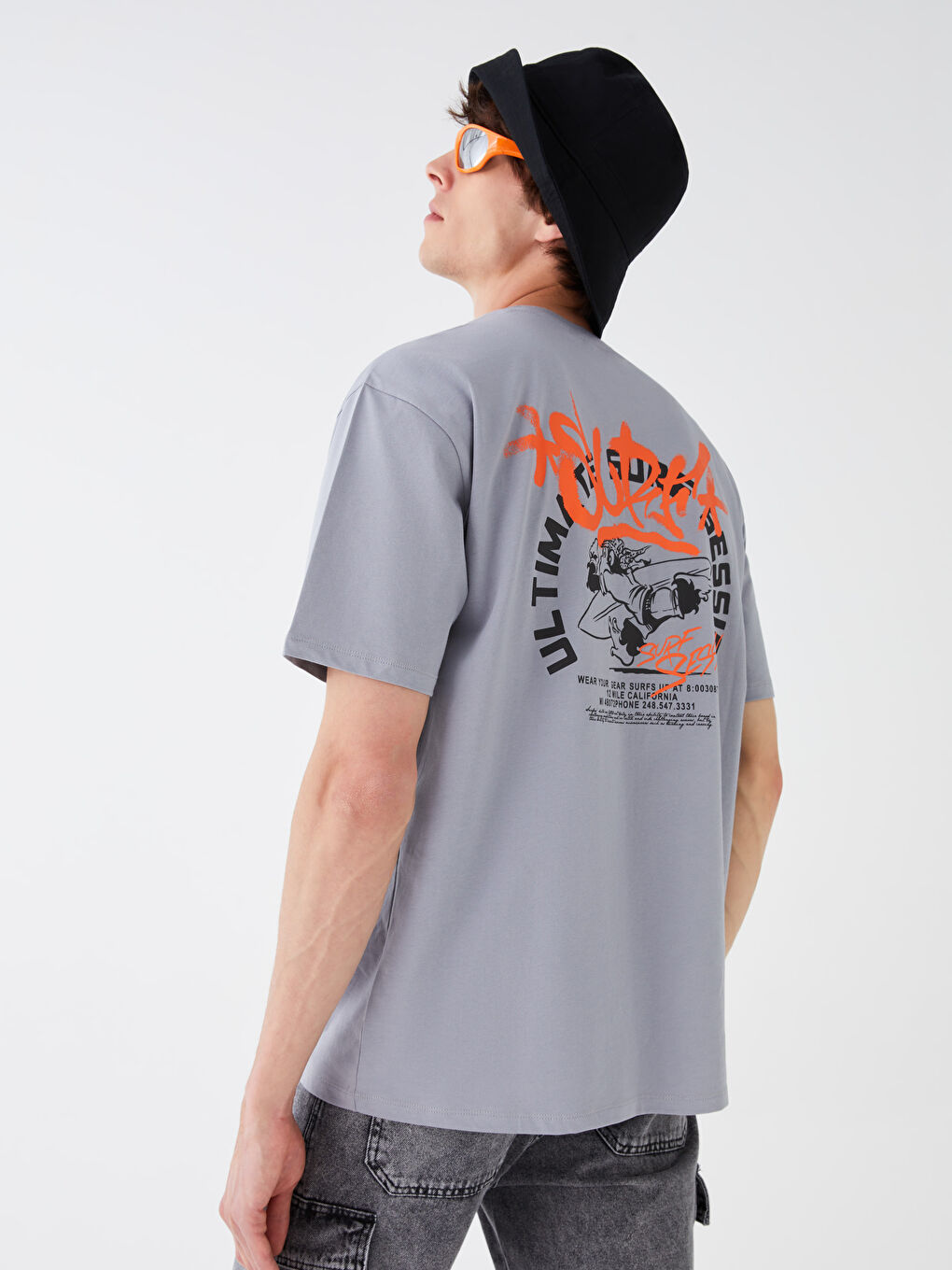 Gri Bisiklet Yaka Kısa Kollu Baskılı Penye Erkek Tişört-4