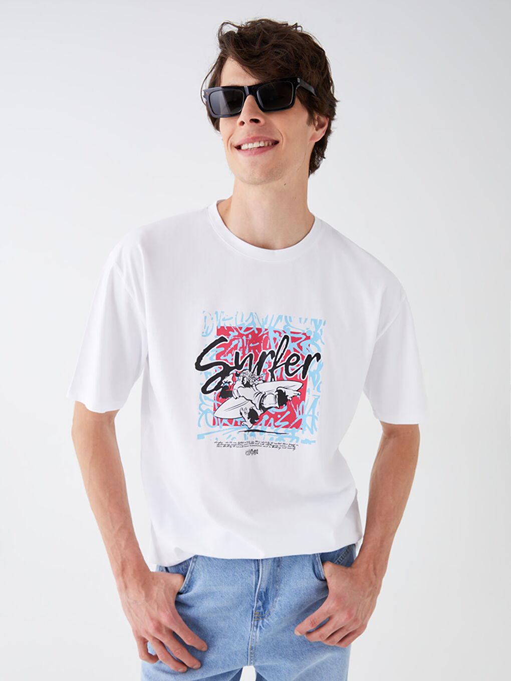 Beyaz Bisiklet Yaka Kısa Kollu Nostaljik Maymun Baskılı Penye Unisex Tişört-2