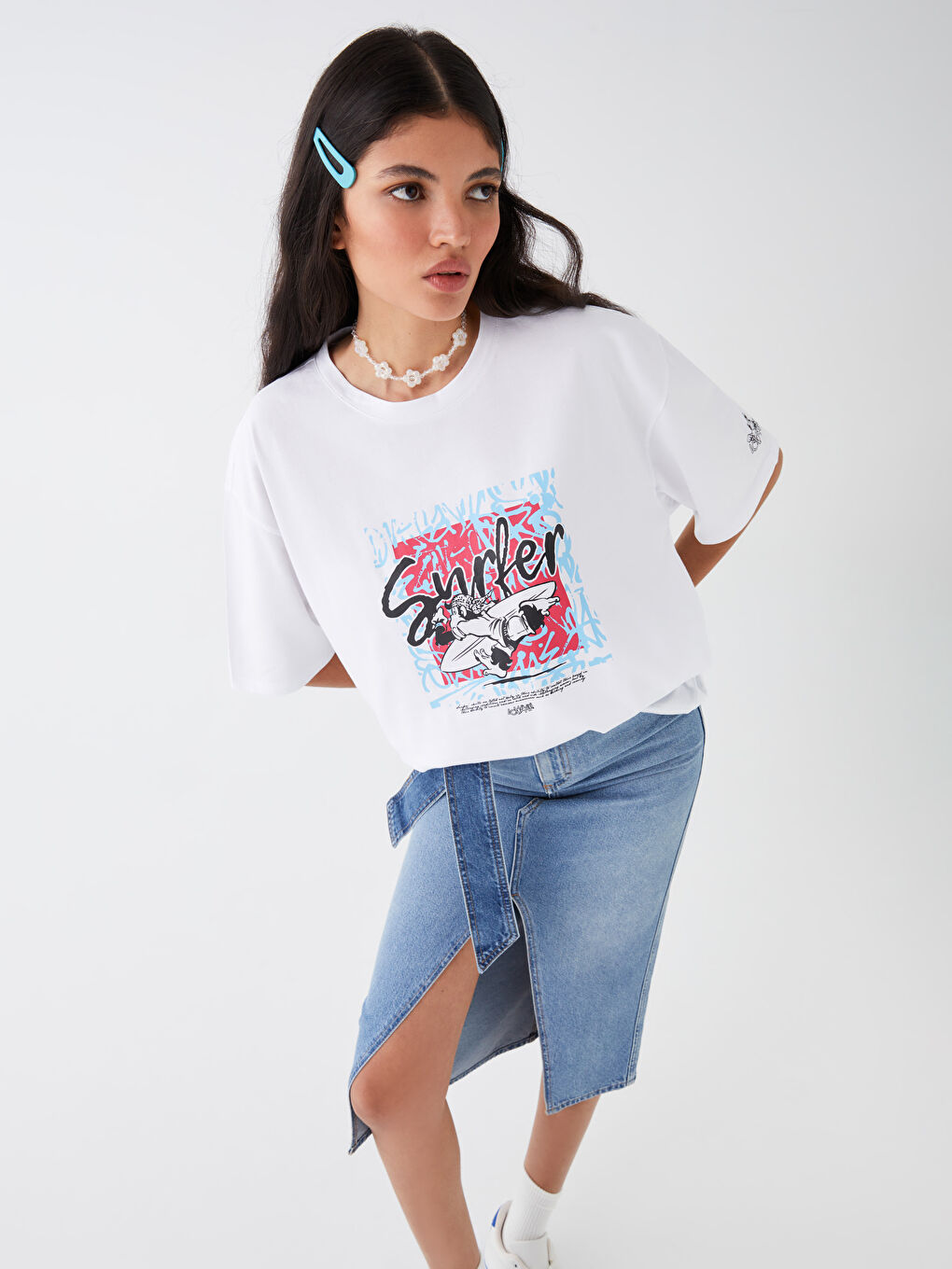 Beyaz Bisiklet Yaka Kısa Kollu Nostaljik Maymun Baskılı Penye Unisex Tişört-10