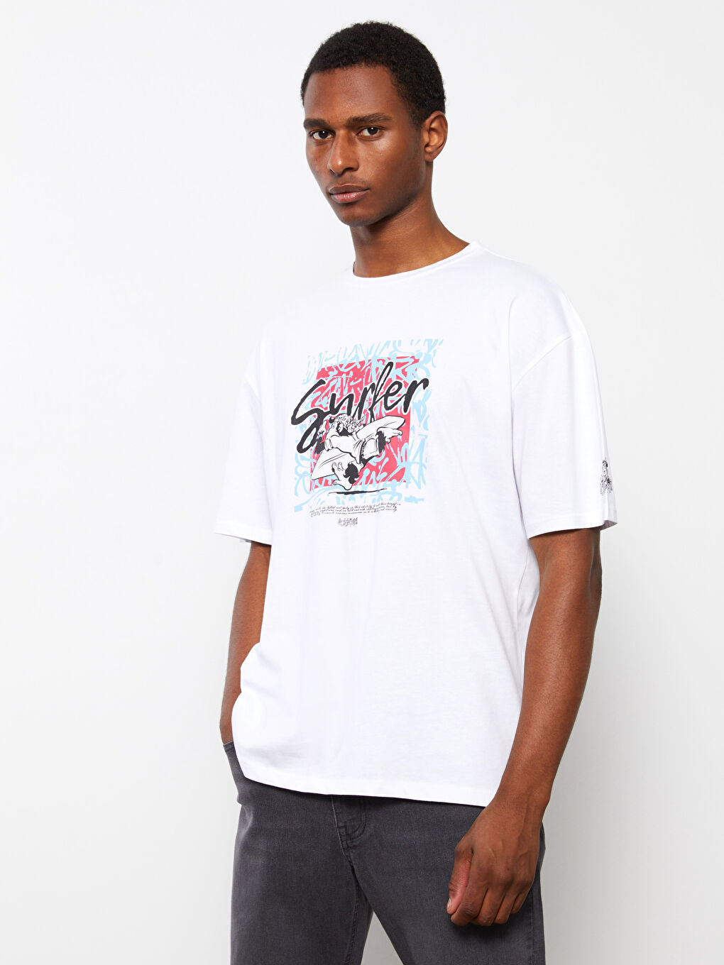 Beyaz Bisiklet Yaka Kısa Kollu Nostaljik Maymun Baskılı Penye Unisex Tişört-3