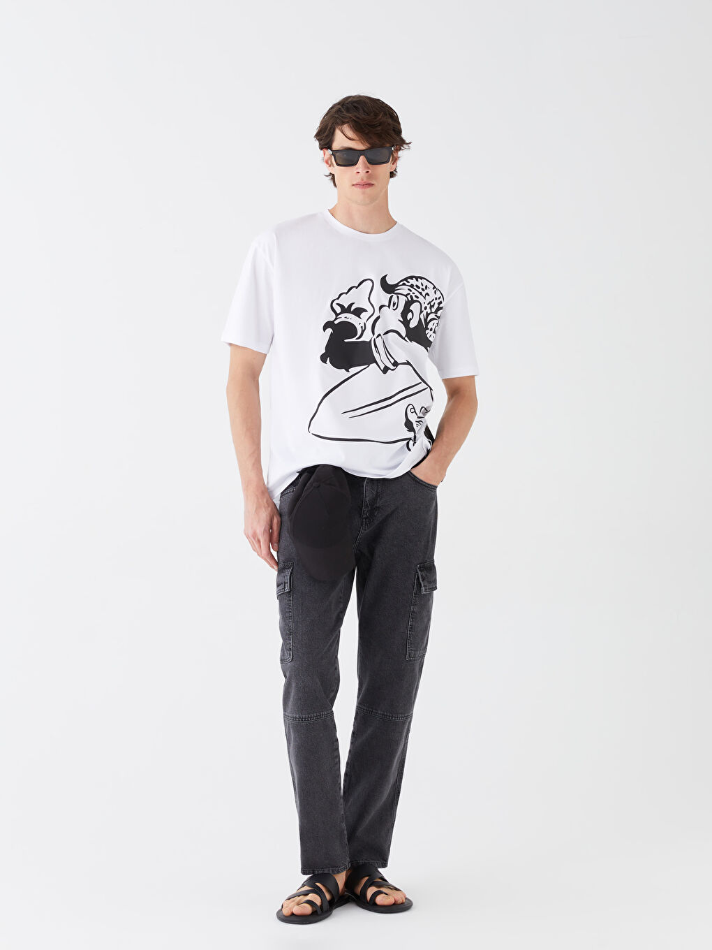Beyaz Bisiklet Yaka Kısa Kollu Nostaljik Maymun Baskılı Penye Erkek Tişört-6
