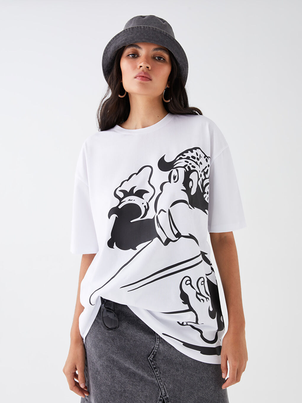 Beyaz Bisiklet Yaka Kısa Kollu Nostaljik Maymun Baskılı Penye Erkek Tişört-3