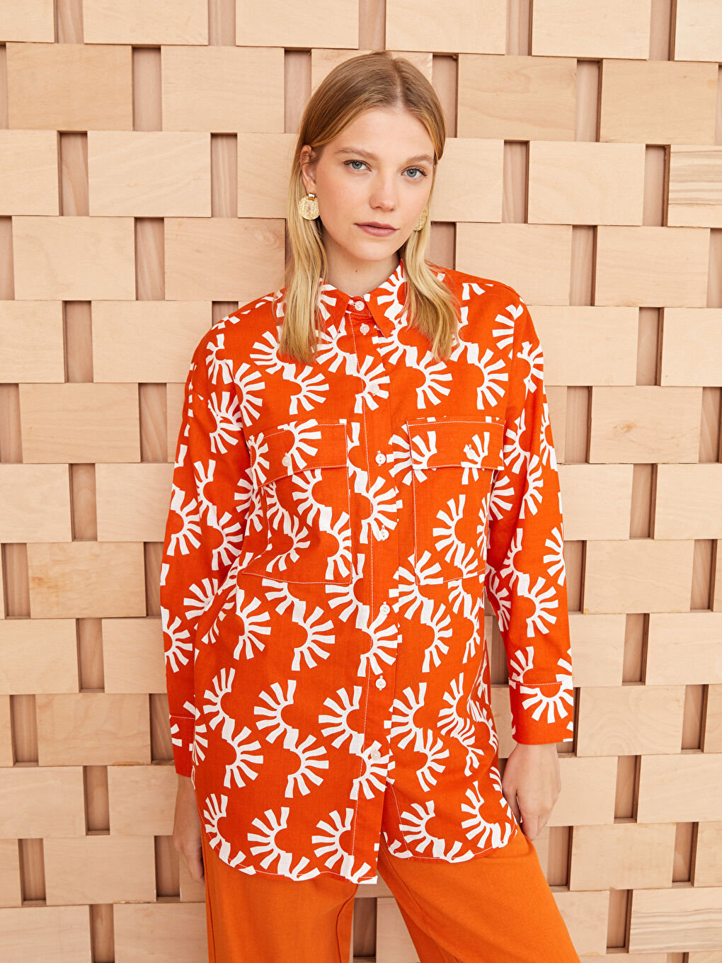 Turuncu Desenli Uzun Kollu Oversize Poplin Kadın Gömlek Tunik