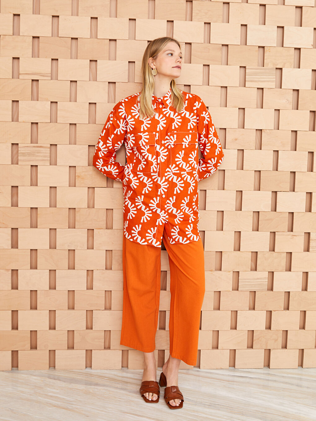 Turuncu Desenli Uzun Kollu Oversize Poplin Kadın Gömlek Tunik-1