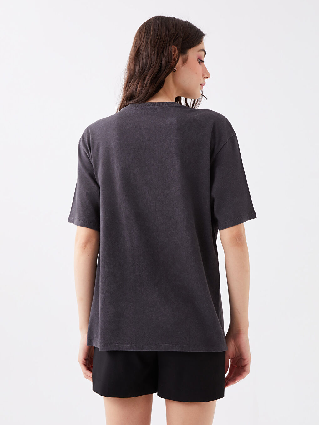 Antrasit Bisiklet Yaka Sünger Bob Baskılı Kısa Kollu Oversize Kadın Tişört-4