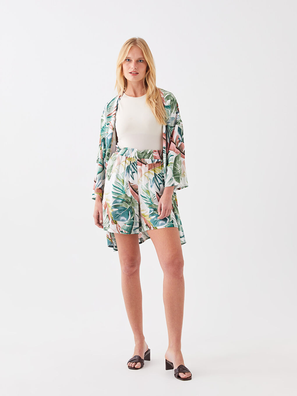 Elasticated Waist Patterned Women's Shorts-1