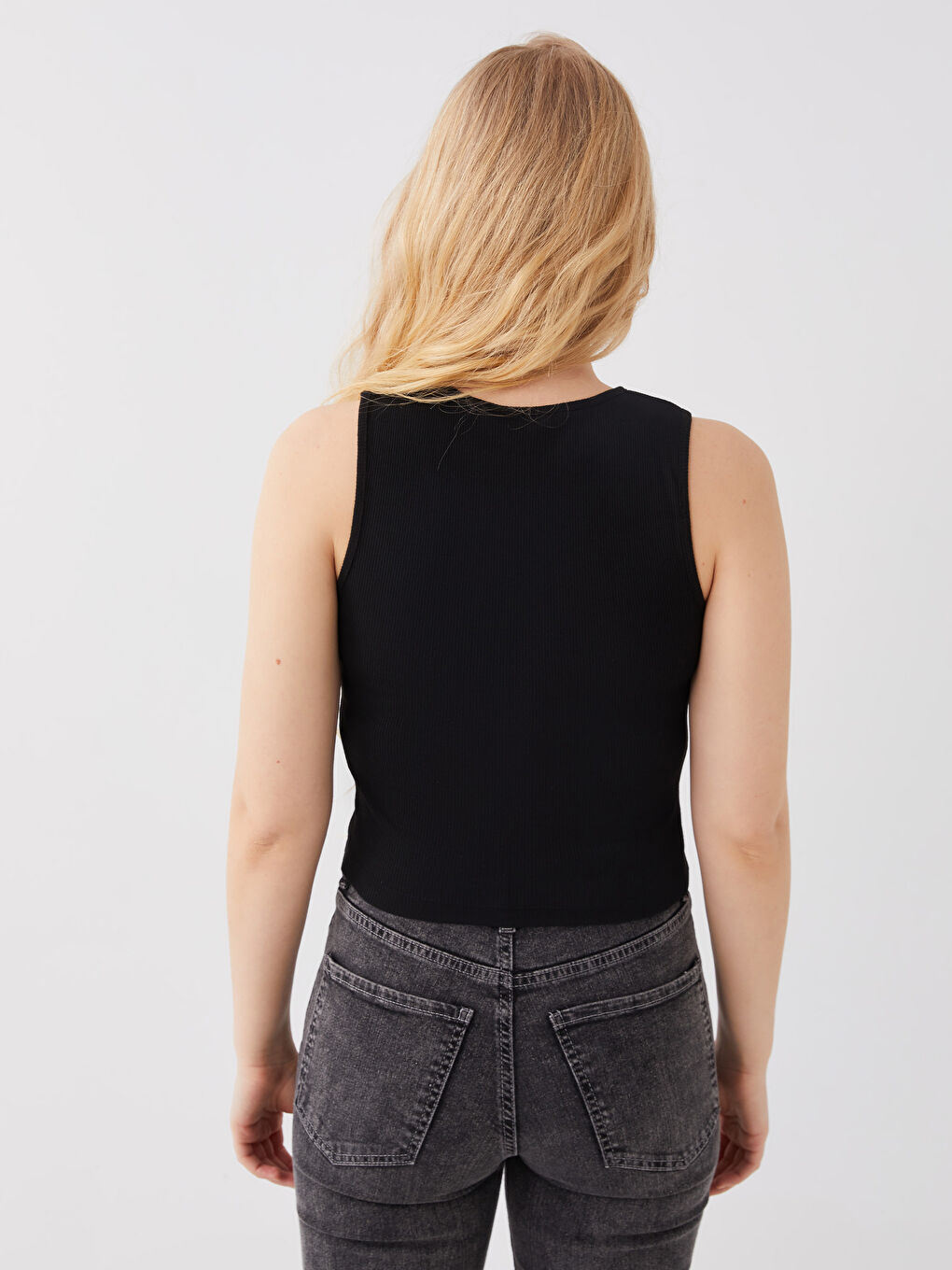 Crew Neck Window Detailed Crop Women's Tank Top-4