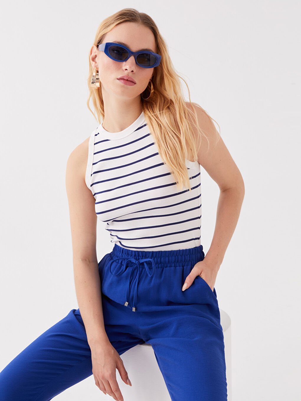 Lacivert Bisiklet Yaka Çizgili Kadın Atlet